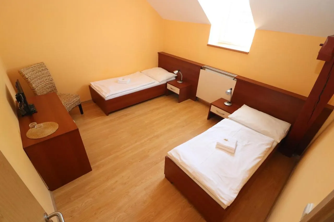 Blatensky Dvur Guest House Pardubice 3*,  Czech Republic